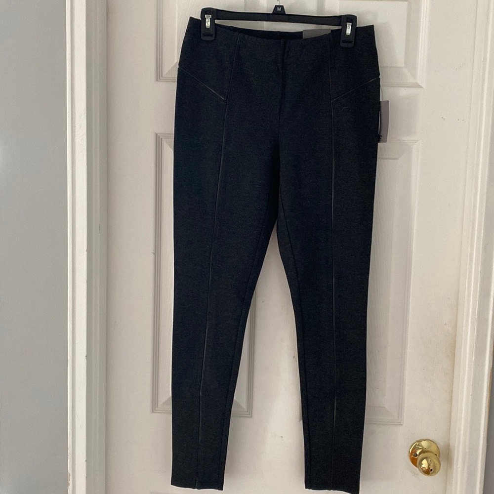 New charcoal pull on leggings w/black piping & mock pockets-smoke free home
